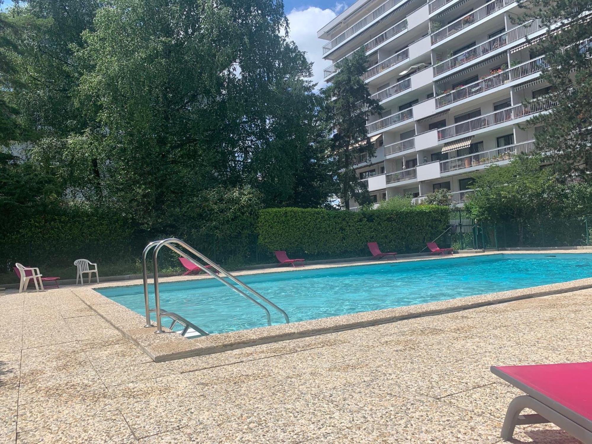 Kusmi Love Piscine Proche Du Lac Анси Экстерьер фото