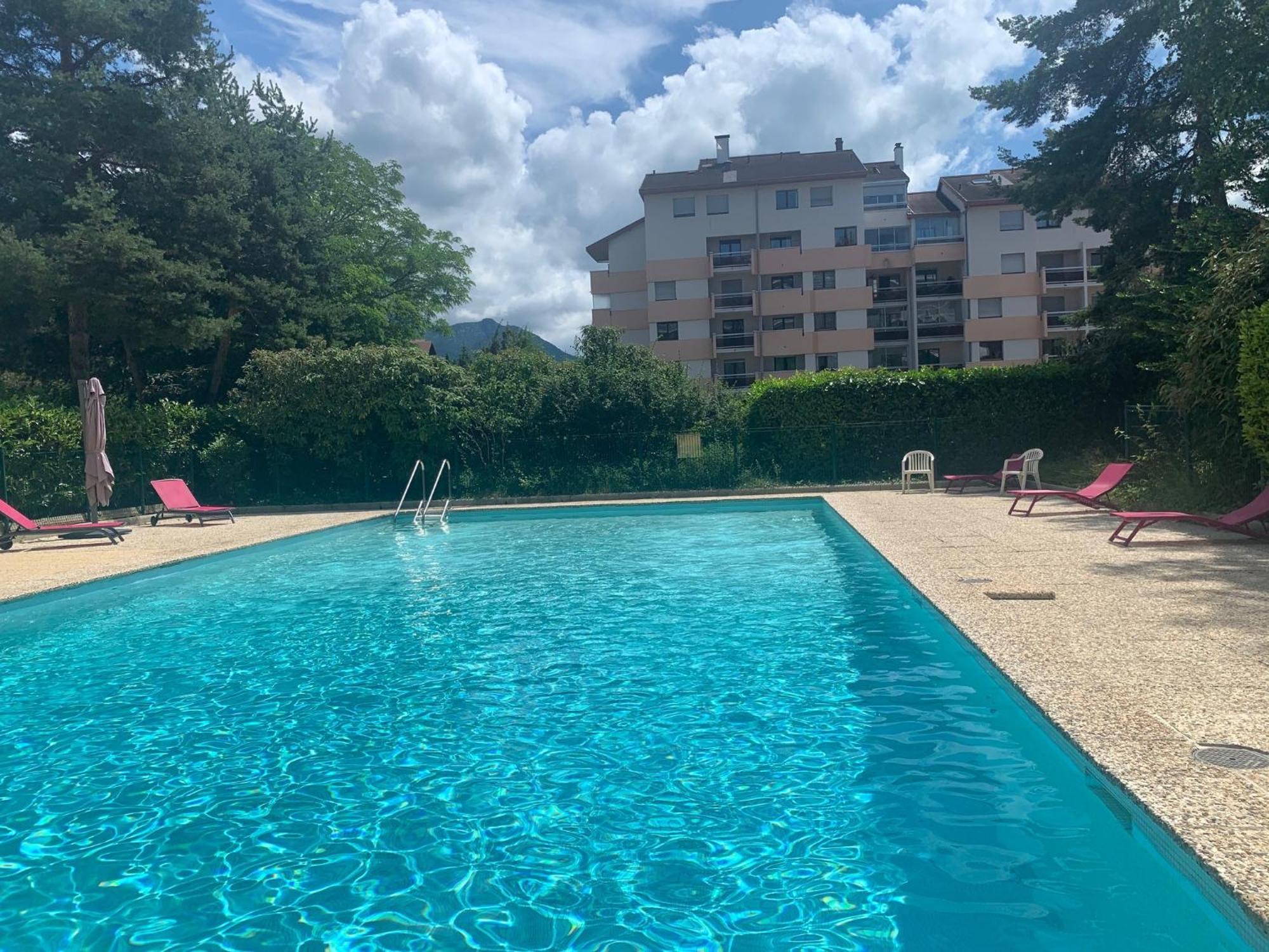 Kusmi Love Piscine Proche Du Lac Анси Экстерьер фото